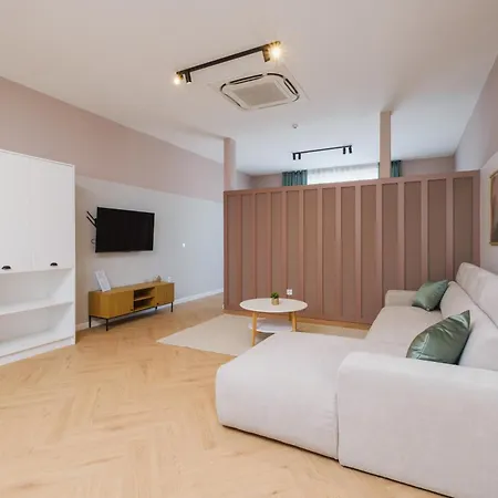 Devet Boutique Apartmán *